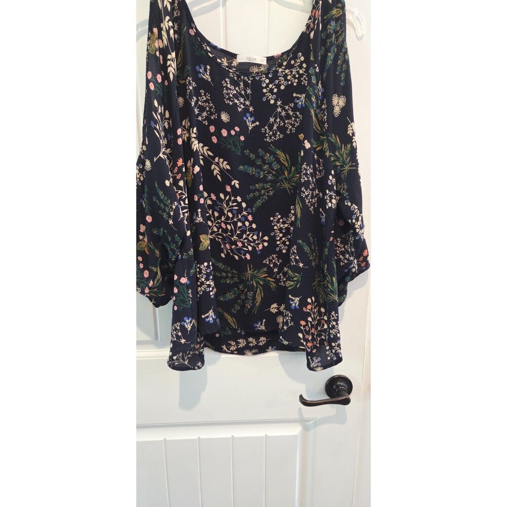 Le Lis 1X Navy Floral Botanical Cold Shoulder Blouse Made in USA
